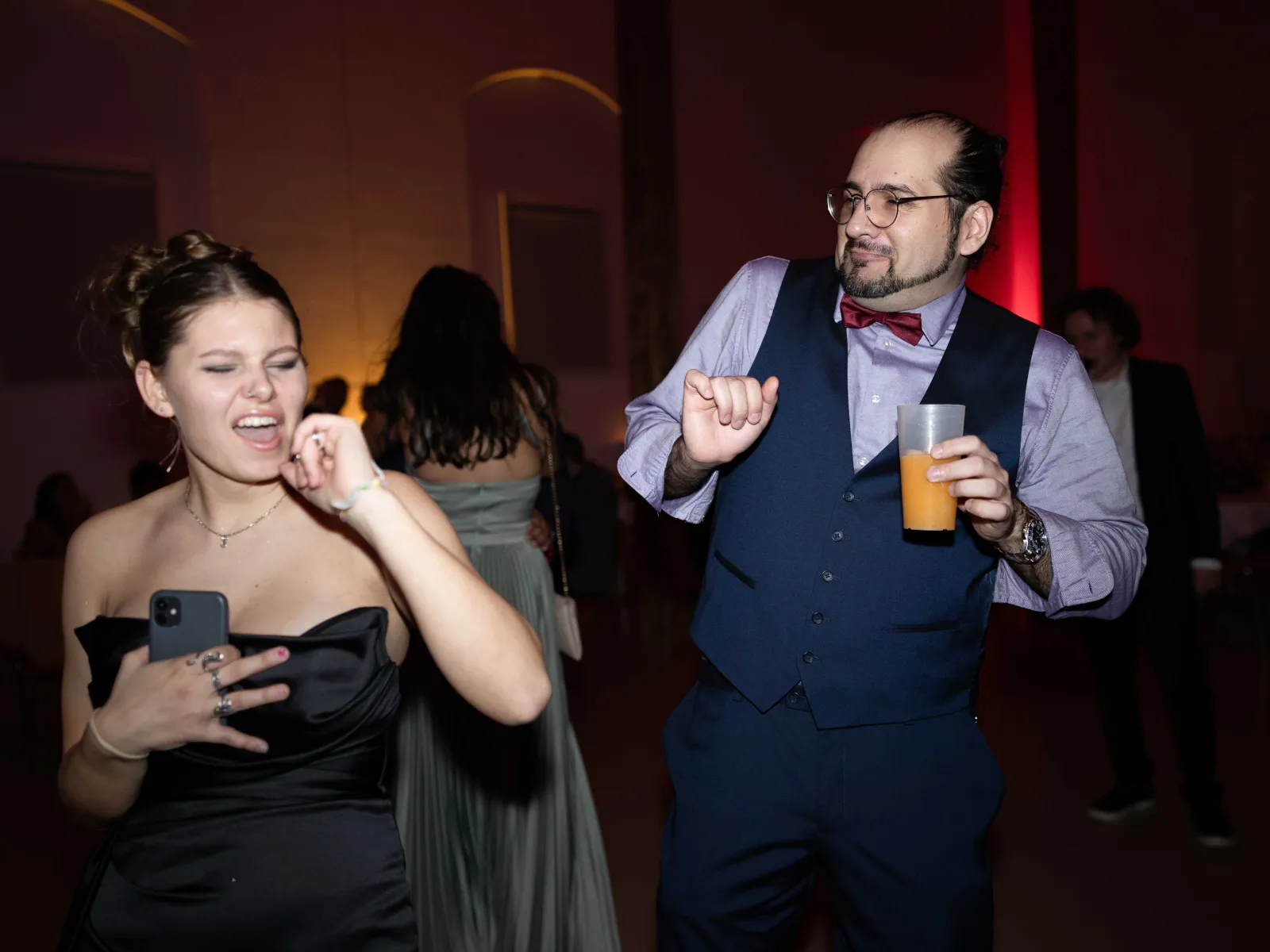 anzende-Gäste-ausgelassen-Uniball-Liechtenstein