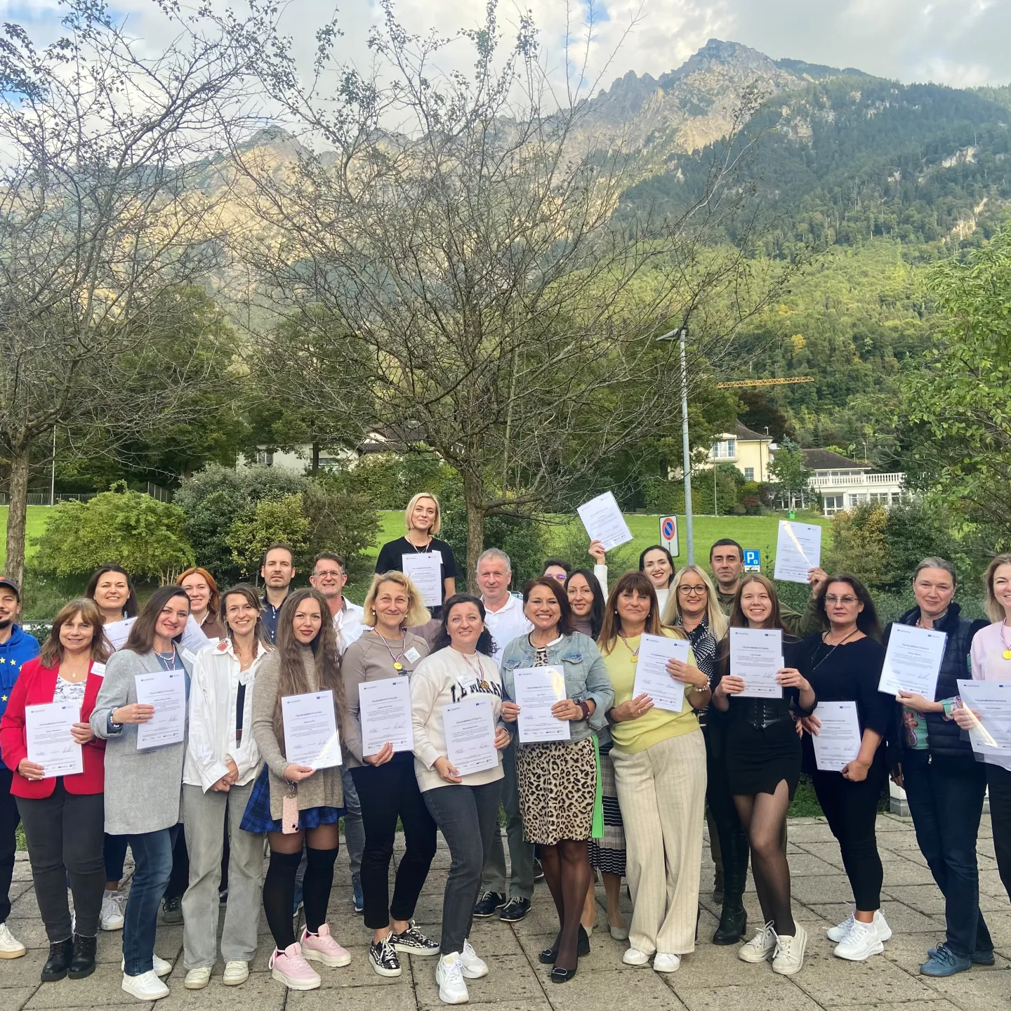 Die Teilnehmerinnen und Teilnehmer des Pilotworkshops des Ersamus+-Projekts "EntreCivil" an der Universität Liechtenstein.