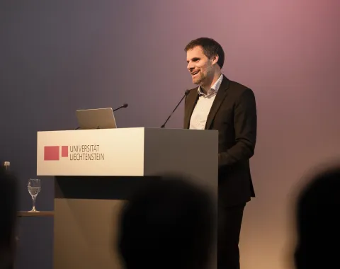 Vernissage Fotoausstellung Christian Clauwers am 7. Oktober 2025 an der Universität Liechtenstein.