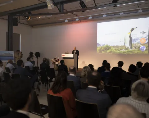 Vernissage Fotoausstellung Christian Clauwers am 7. Oktober 2025 an der Universität Liechtenstein.