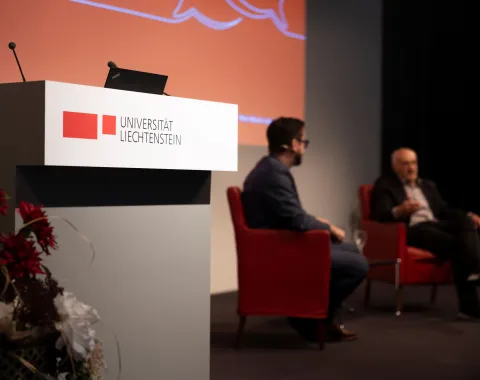 News_Campus-Gespraeche_Harald-Wehnes_Universitaet-Liechtenstein