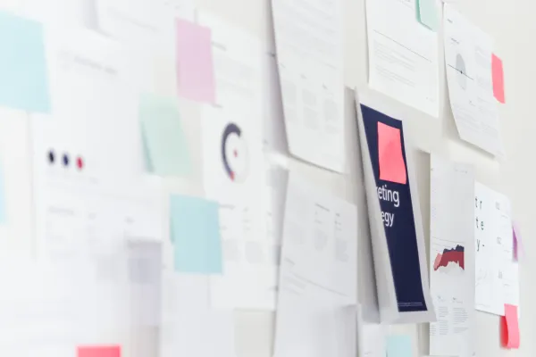 Board an dem viele Zettel hängen um das Studium zu organisieren