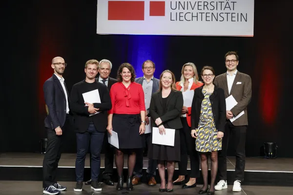 Absolventinnen und Absolventen des LL.M. im Wirtschaftsstrafrecht