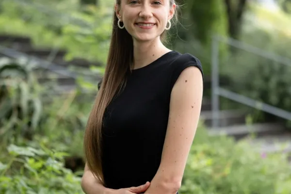 Lynn Weisker, ausgezeichnet für ihre hervorragende Masterarbeit.